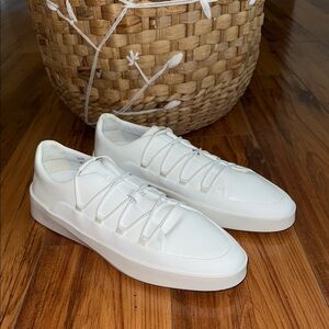 Wolf & Shepherd White Men's Sneakers